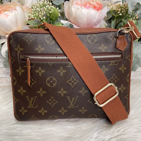 Louis Vuitton Handbags - FINAL PRICE 🌸AUTHENTIC LOUIS VUITTON Monogram bag